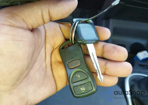 2007 Nissan Versa 1.8S из США, поврежденный, VIN 3N1BC13E07L354520